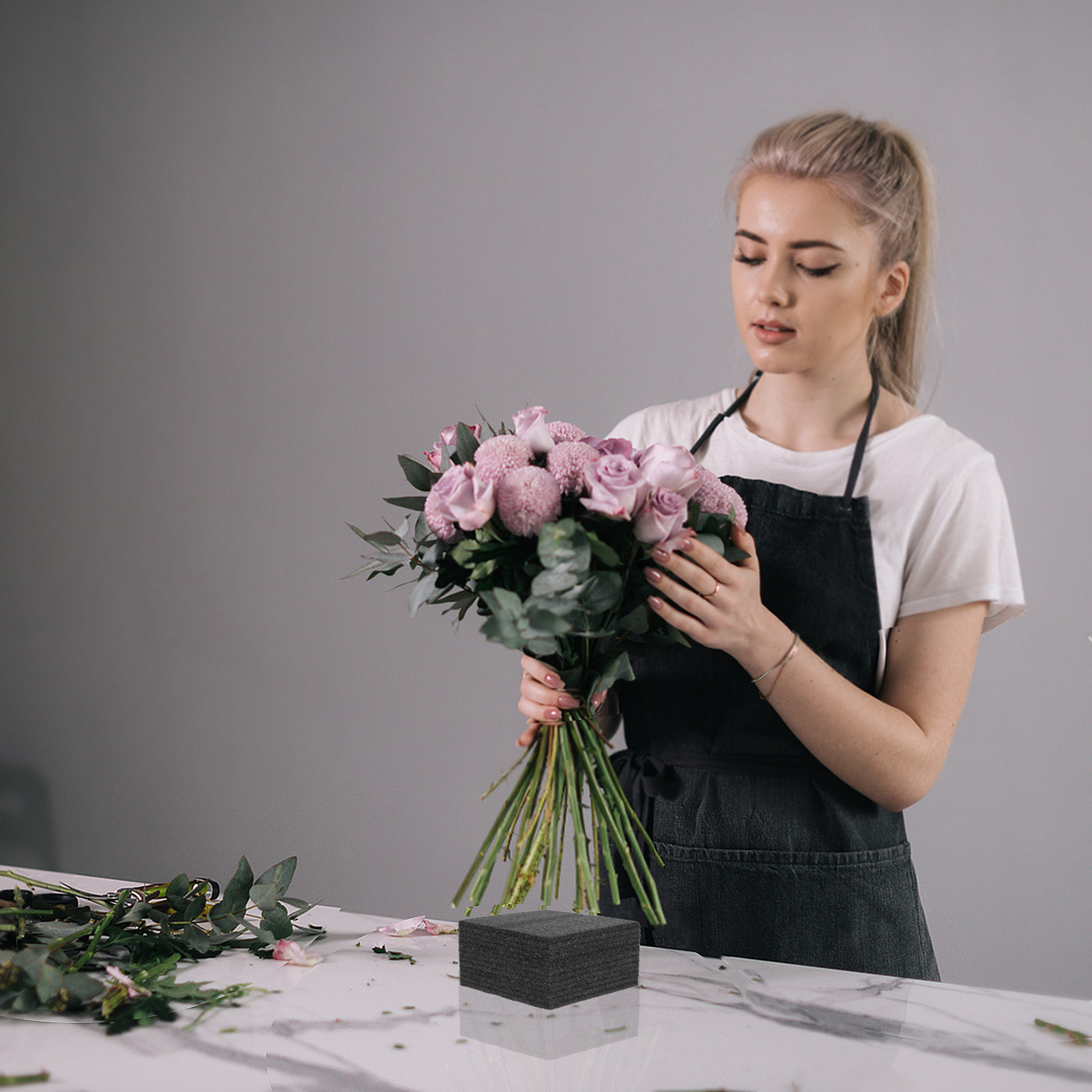 2 stuks zwarte bloemsteembasis - Wedding Floral Supply recensie en prijs